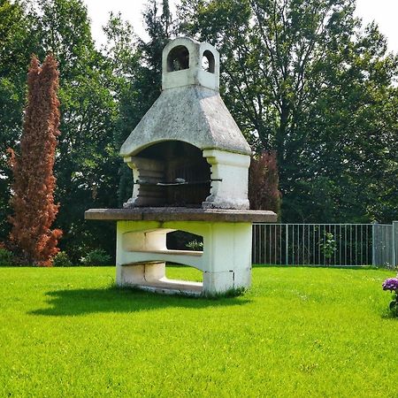 Landhaus Am See Von Robertville Waimes Dış mekan fotoğraf