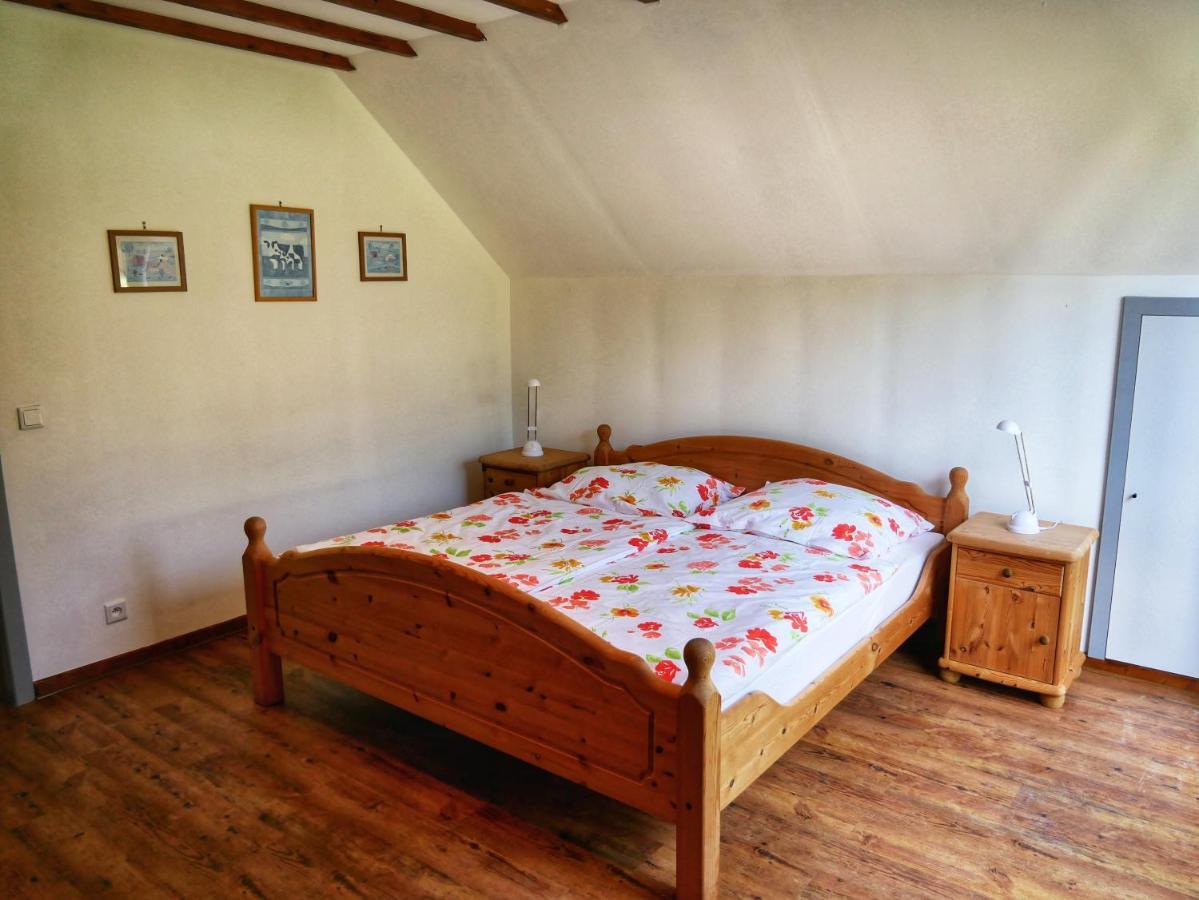 Landhaus Am See Von Robertville Waimes Dış mekan fotoğraf